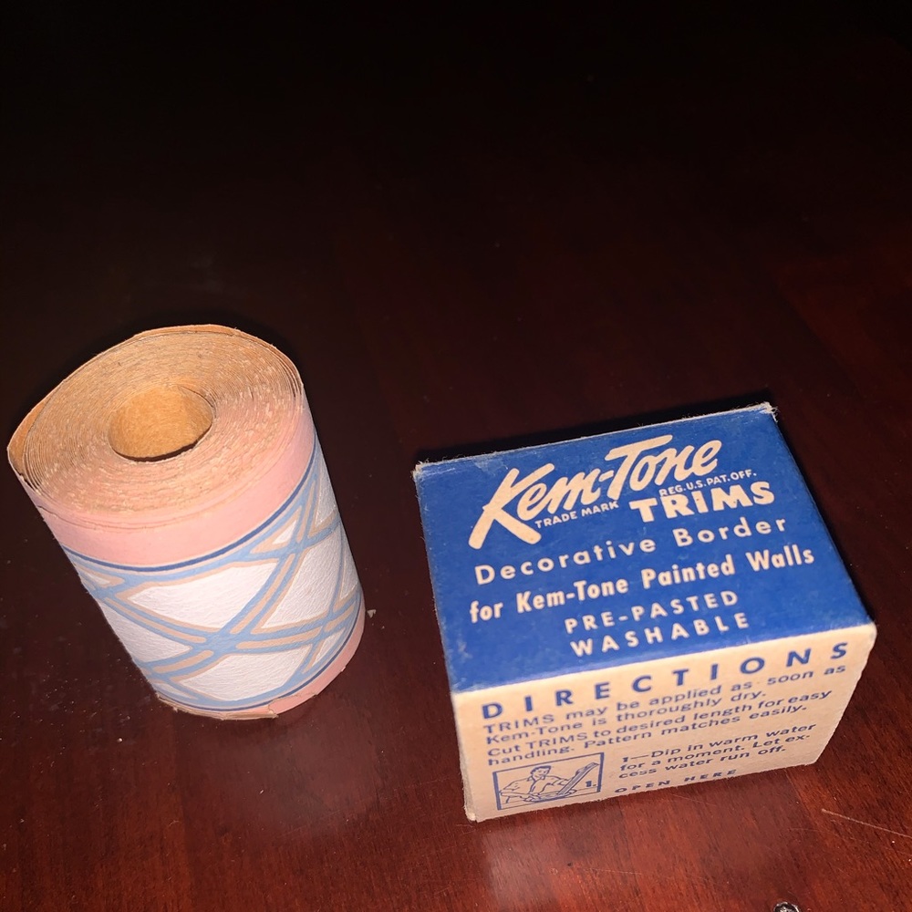 UNION MADE 1960’s Kem-Tone Wallpaper Border